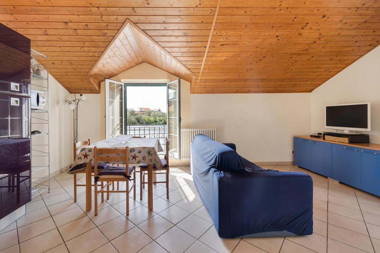 La Casa Di Lady Lägenhet Ceriale Exteriör bild